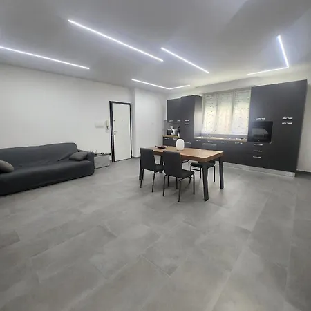Semesterbostad Di Charme Con 6 Posti Letto E Parcheggio Privato